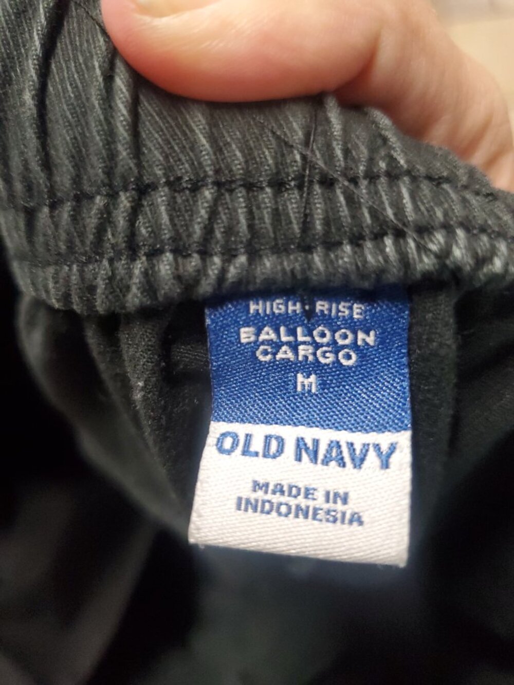 Old Navy balloon leg cargo pants - Picture 3 of 3